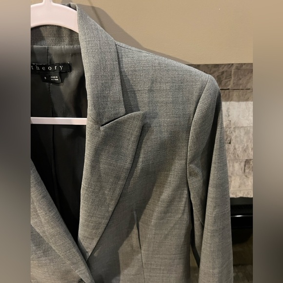 Theory size 8 contemporary blazer - Picture 5 of 11